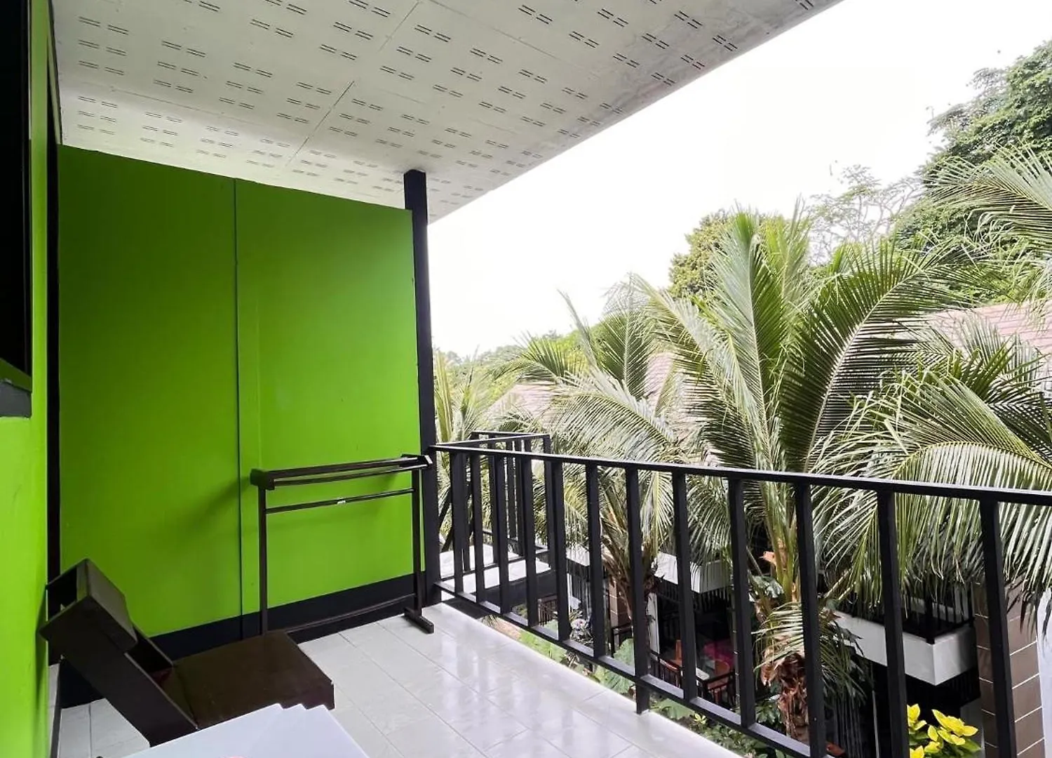 View Garden Resort Phi Phi Don 2*,  Tailândia