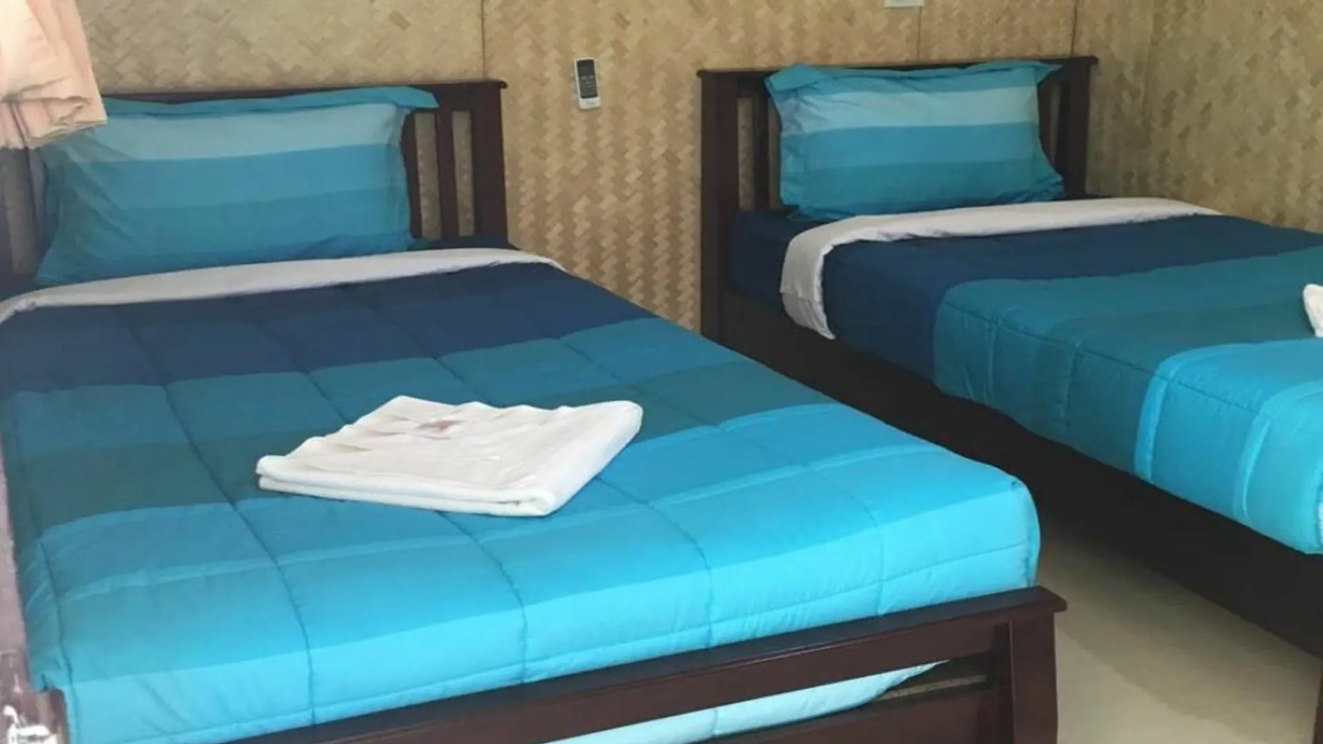 View Garden Resort Phi Phi Don 2*,